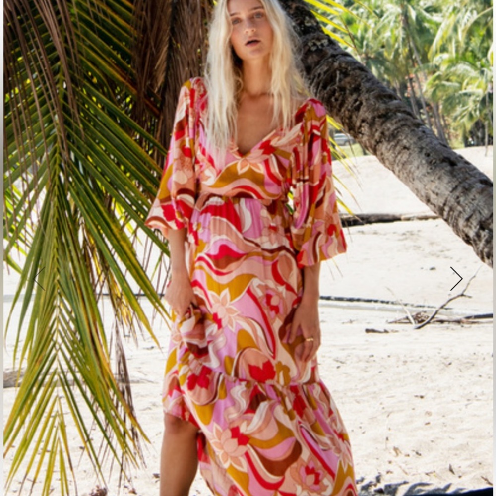 NWOT Billabong Pretty Groovy Maxi Dress